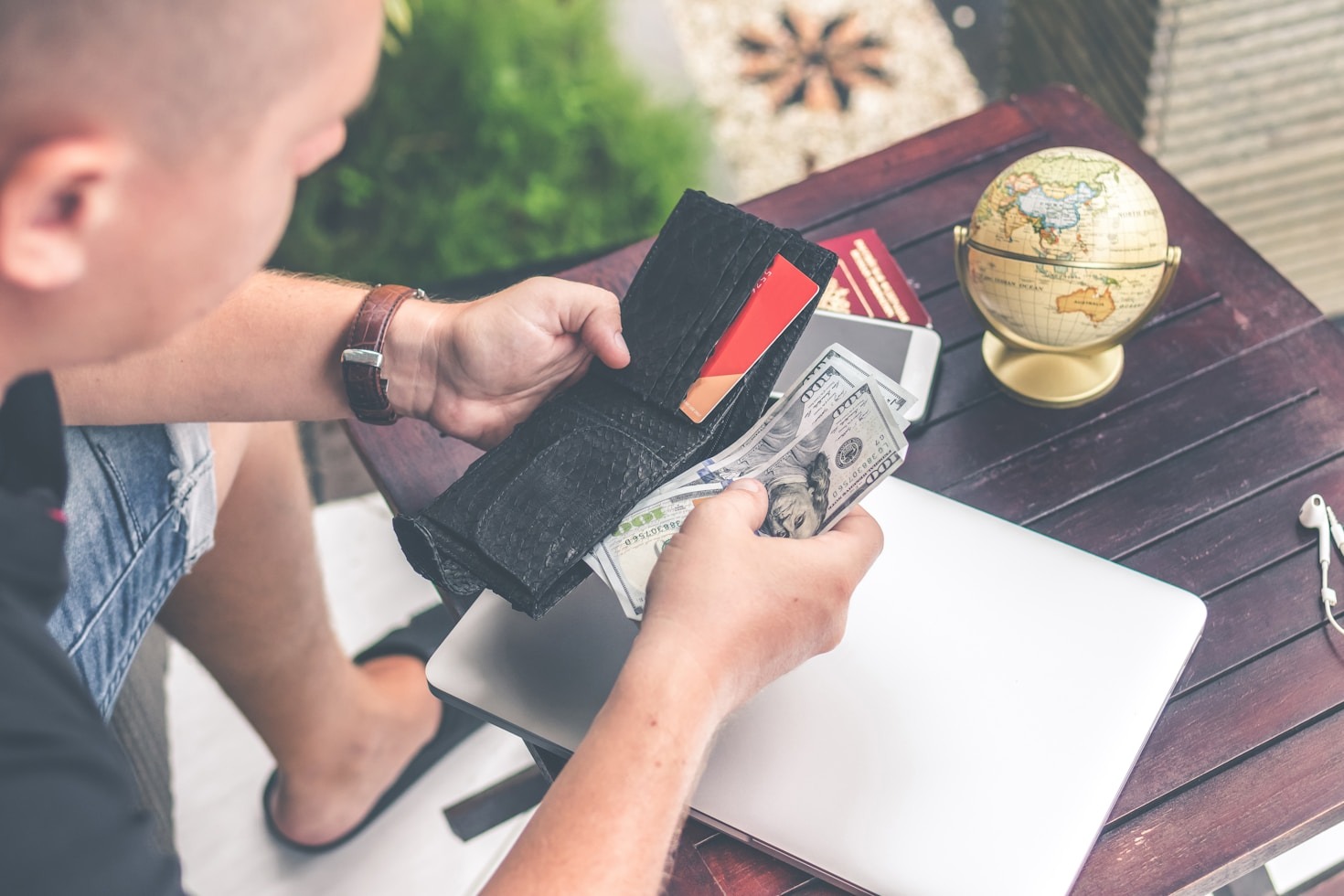 Why Card Wallets Are the Future of Convenience