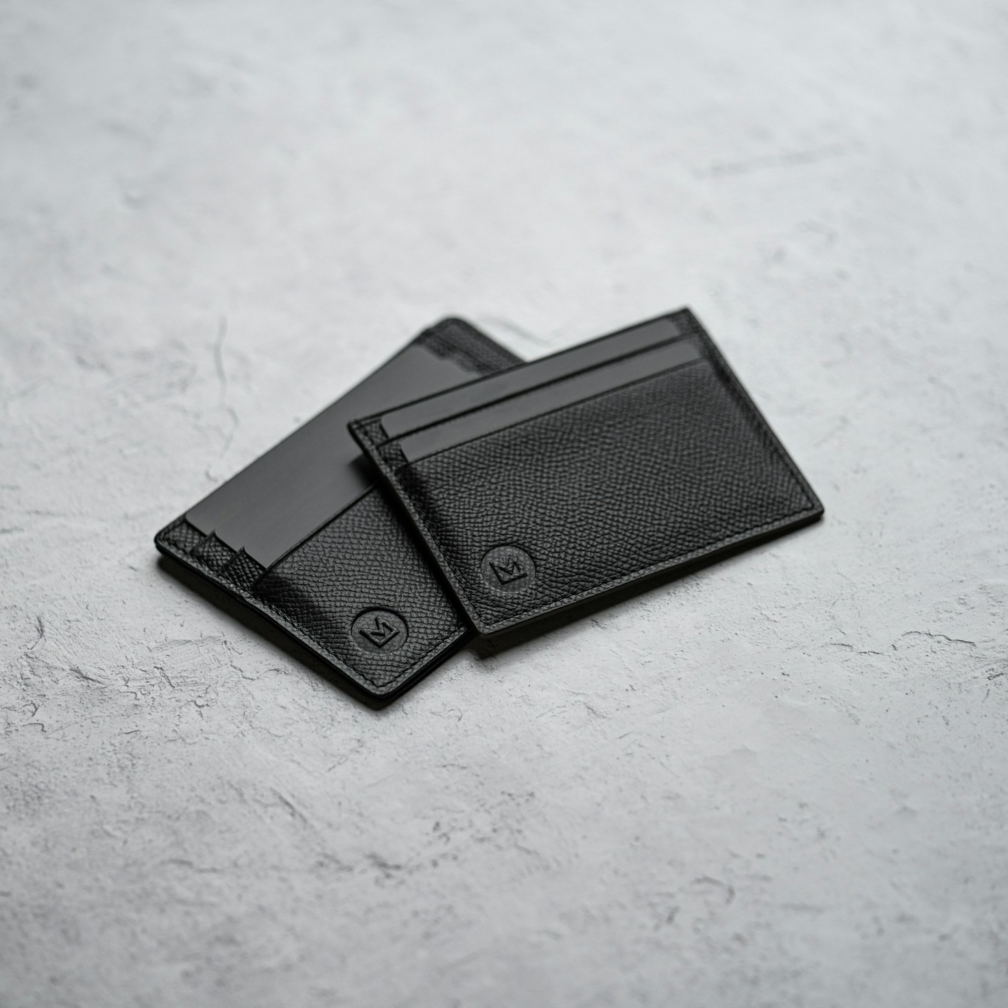 A Comprehensive Guide to Wallet Materials and Durability